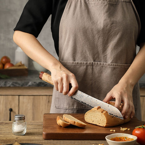 8.7” Bread Knife in 37-Layer Tricolour Damascus Steel