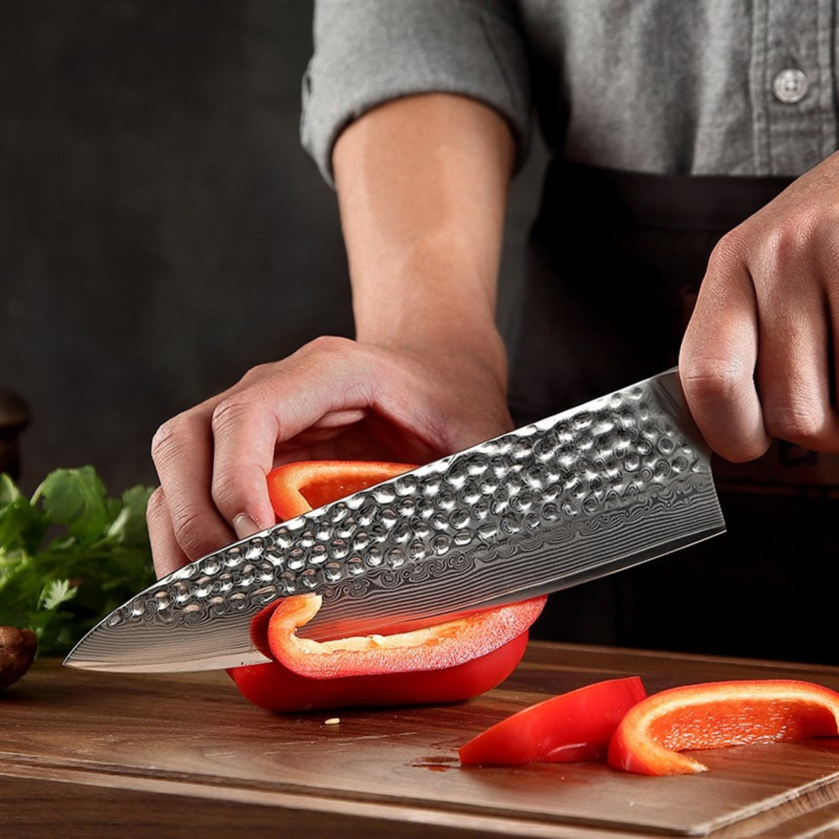 Chef Knife in 67-Layer Damascus Steel with Desert Ironwood Handle