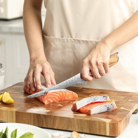 7″ Filleting Knife in Damascus Steel with Olive Wood Handle