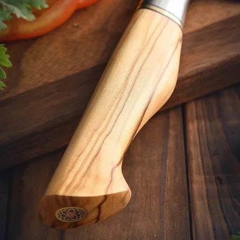 Faca de Chef de 8,3" em Aço Sandvik 14C28N com Cabo em Madeira de Oliveira - Forja Fogo&Faca