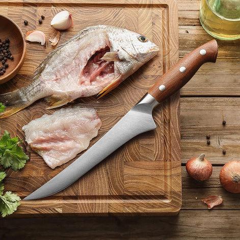 Faca para Filé 7,3" em Aço 1.4116 com Cabo em Redwood e Rebites de Aço Inoxidável - Forja Fogo&Faca