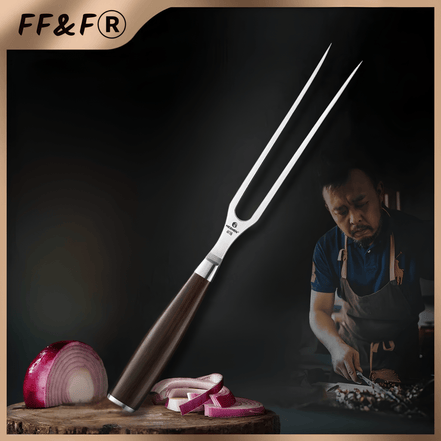 Garfo de Trinchar Forjado - Série Classic com Cabo de Madeira de Ébano - Forja Fogo&Faca